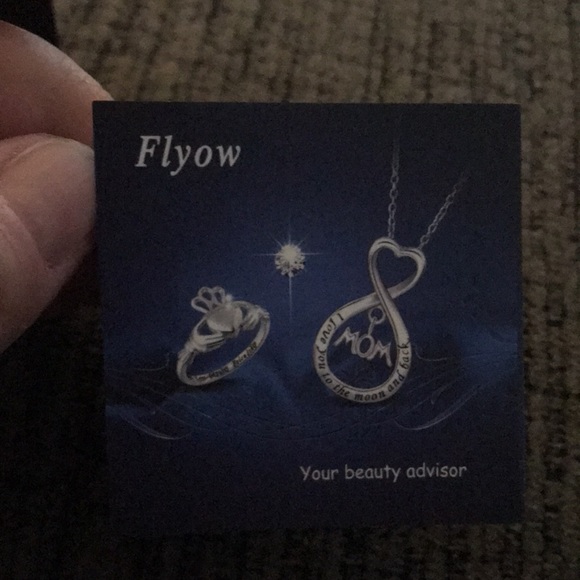 Elephant luck necklace! - Picture 4 of 7